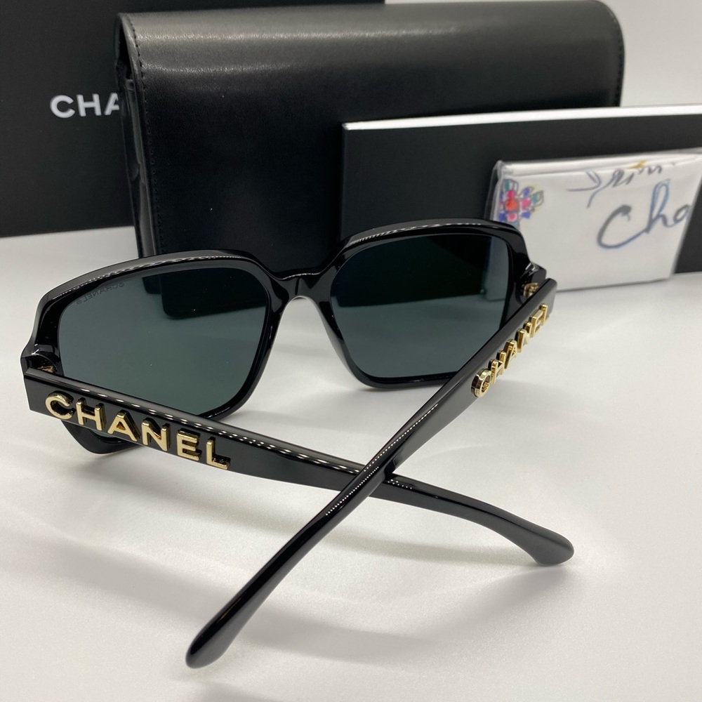 Chanel Sunglass